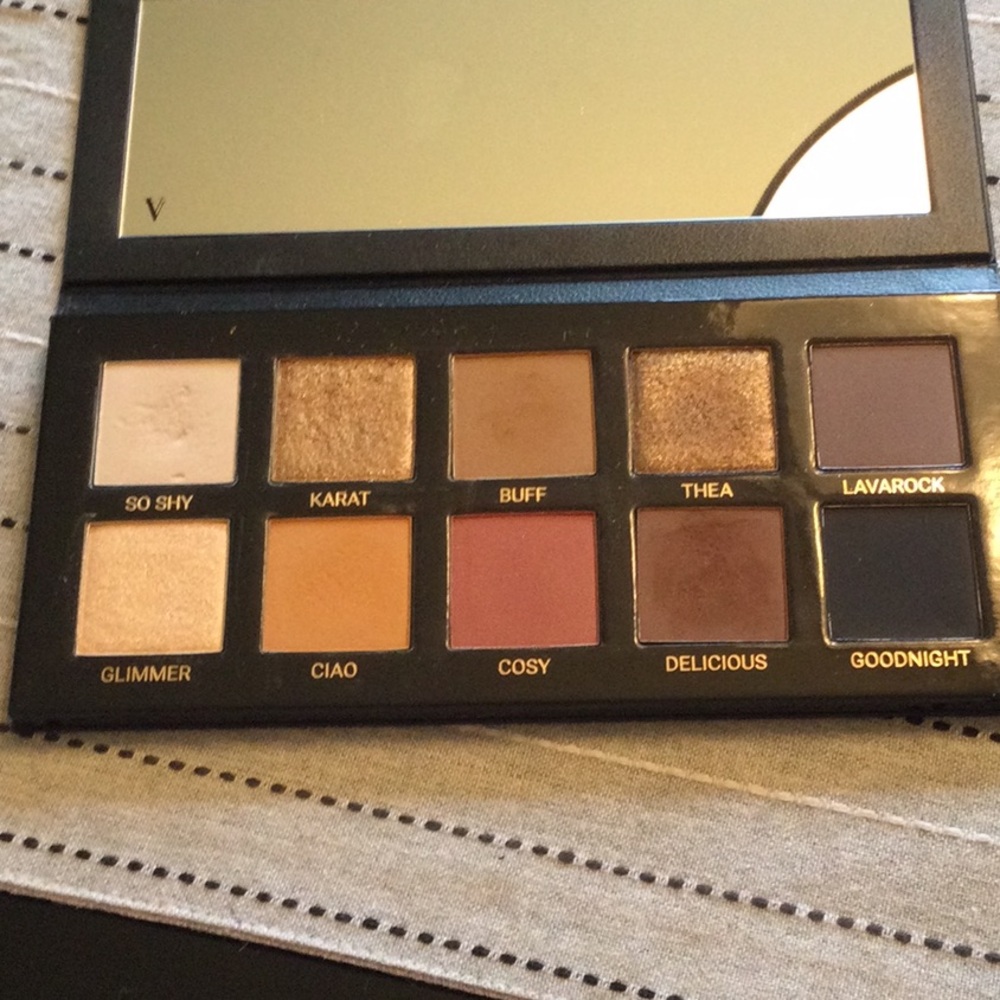 VIEVE THE ESSENTIAL EYESHADOW PALETTE